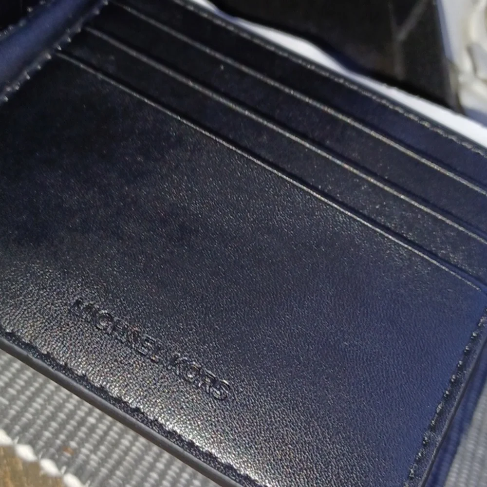 MICHAEL KORS MEN'S WALLET🥰♥️